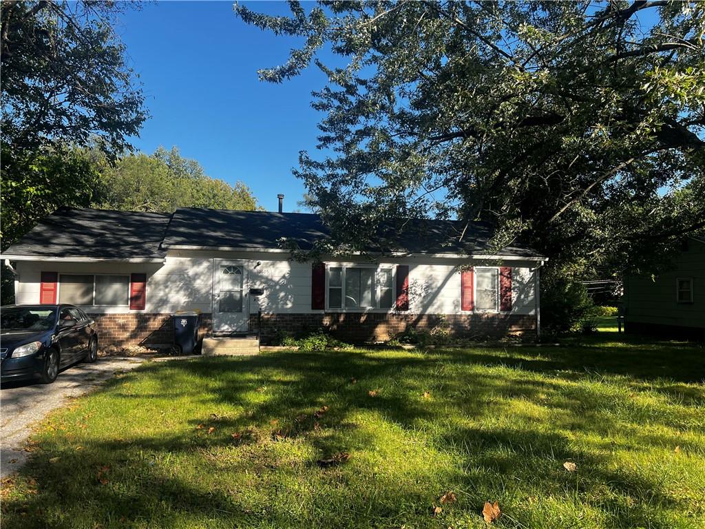 Listing Photo MLS #HMS2513661