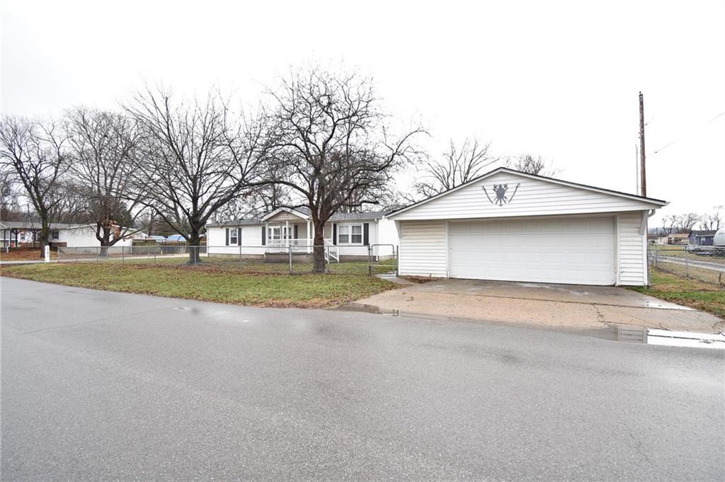 Listing Photo MLS #HMS2524120