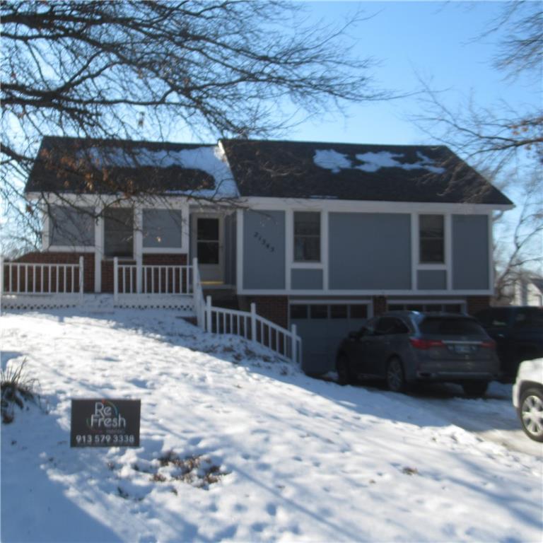 Listing Photo MLS #HMS2525678