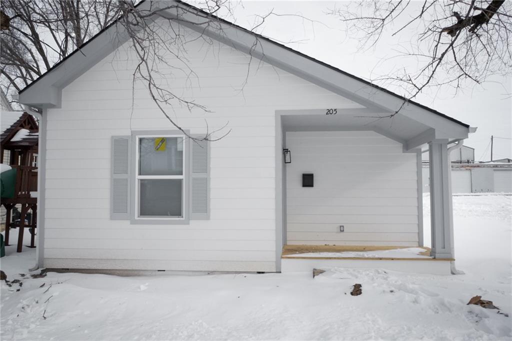 Listing Photo MLS #HMS2526232