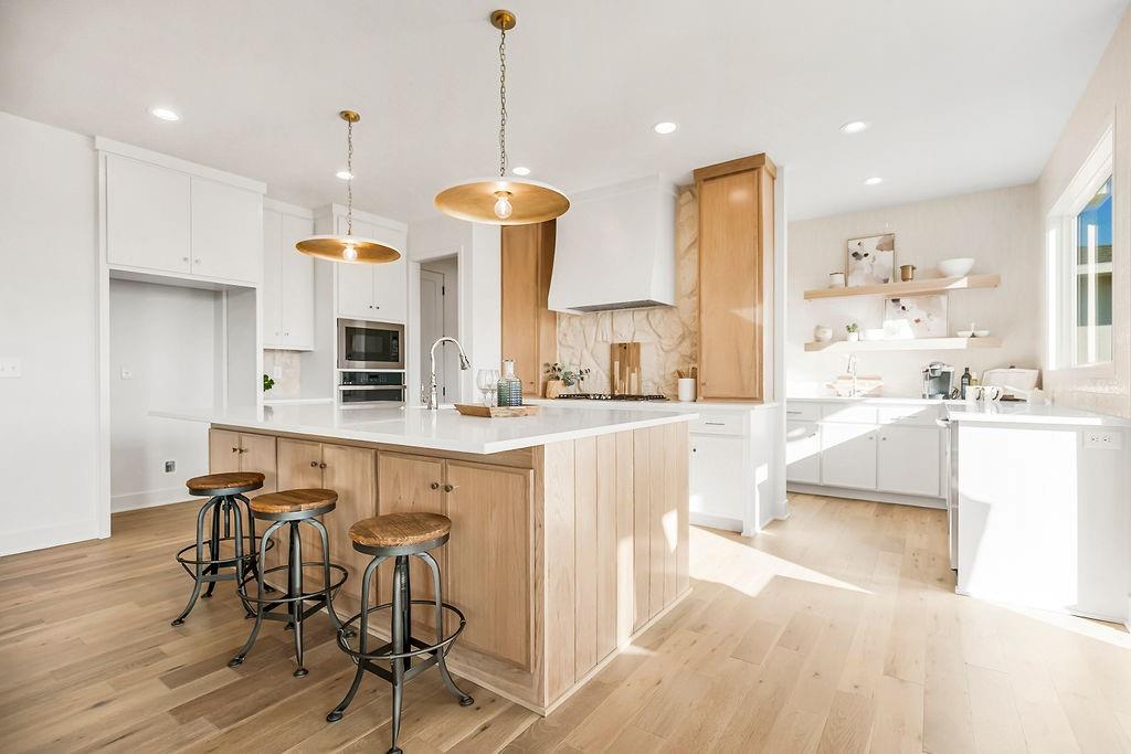 Listing Photo MLS #HMS2532022