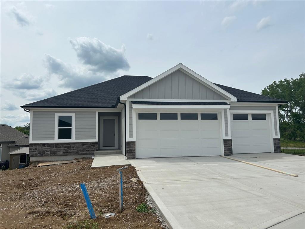 Listing Photo MLS #HMS2535521
