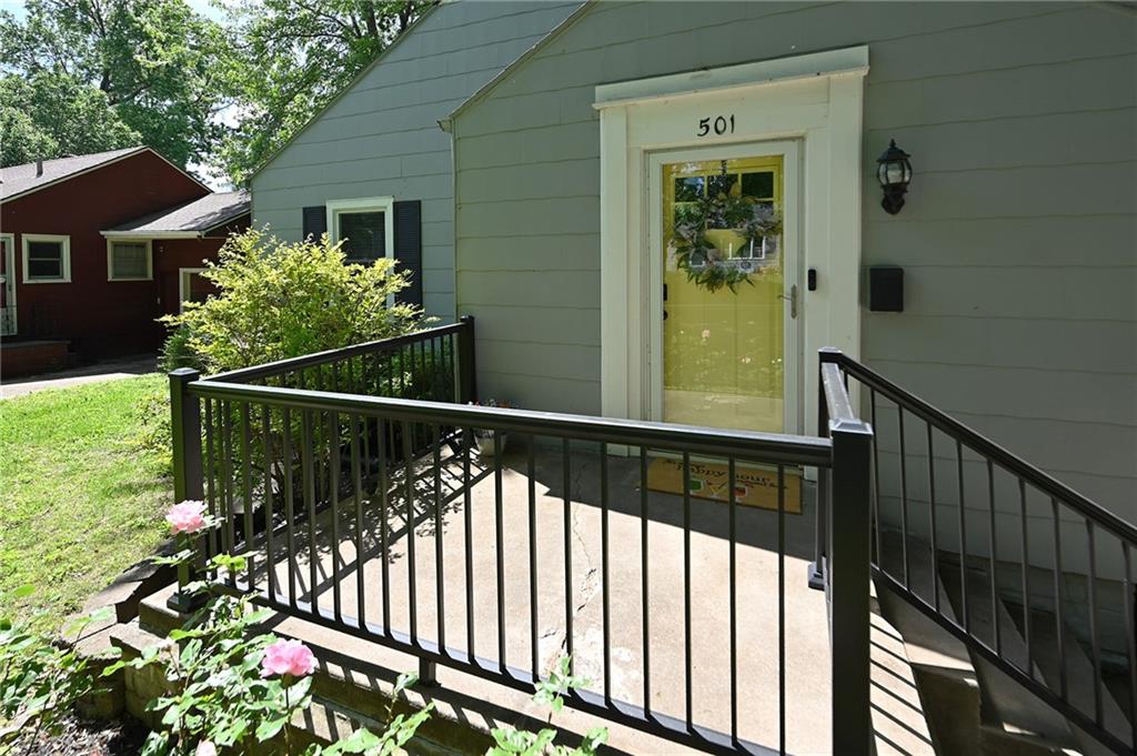 Listing Photo MLS #HMS2538683