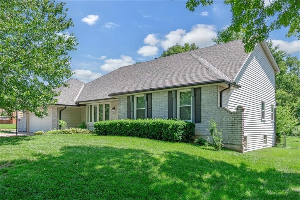Listing Photo MLS #HMS2539042