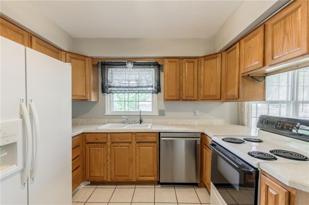 Listing Photo MLS #HMS2539200