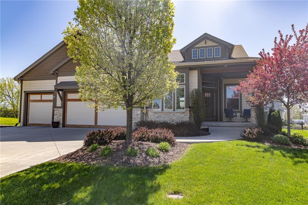 Listing Photo MLS #HMS2542345