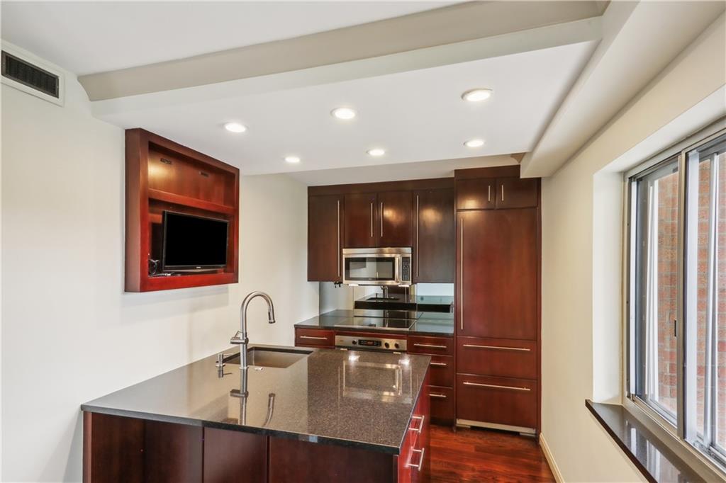 Listing Photo MLS #HMS2545224