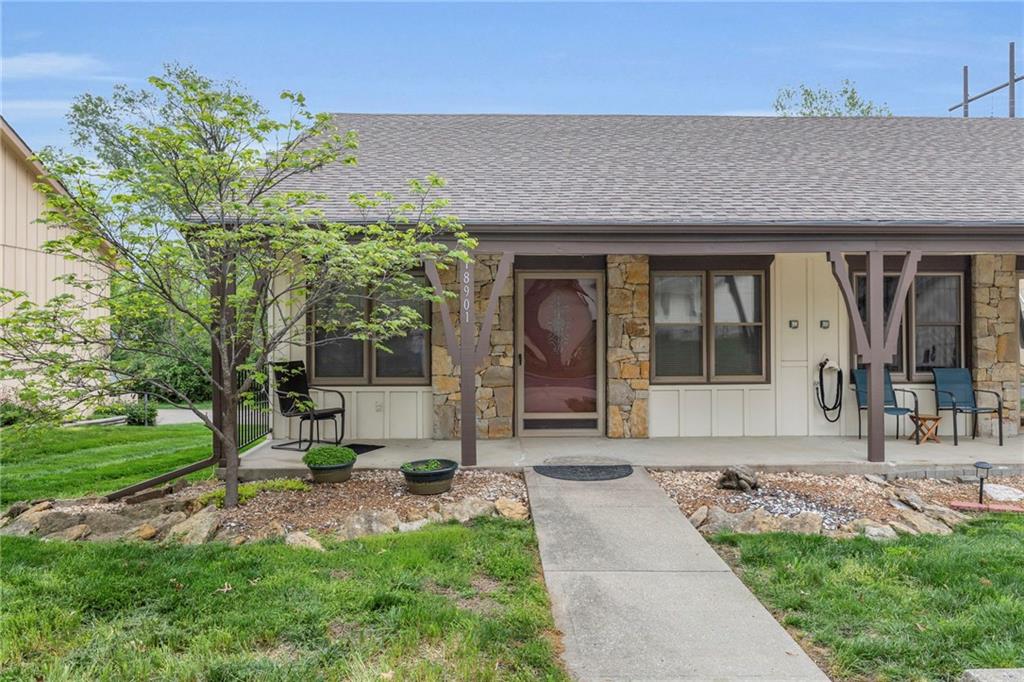 Listing Photo MLS #HMS2545409