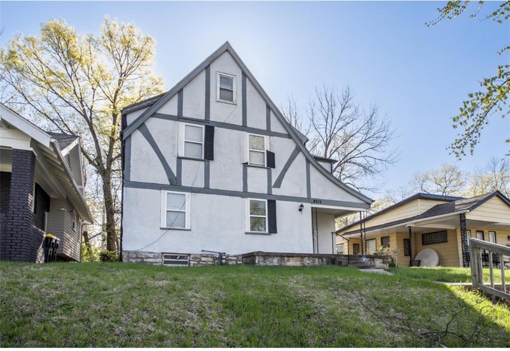 Listing Photo MLS #HMS2545837
