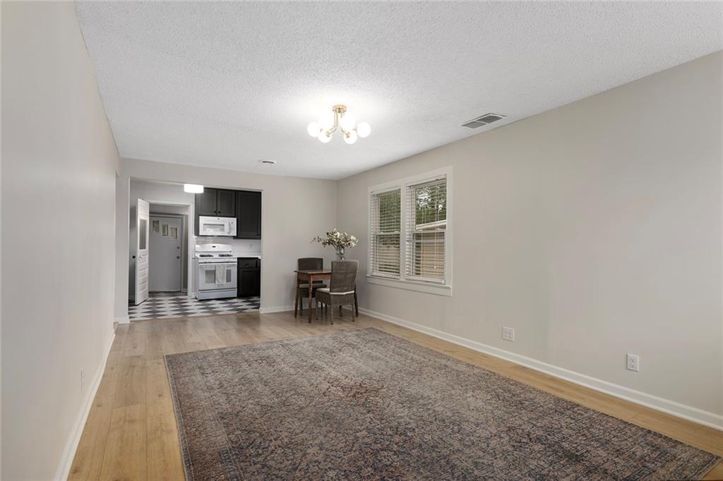 Listing Photo MLS #HMS2546278