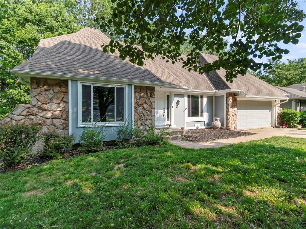 Listing Photo MLS #HMS2546304