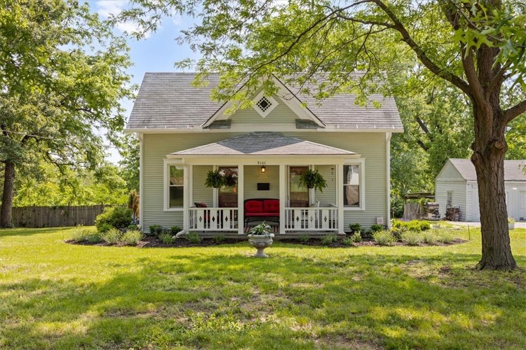 Listing Photo MLS #HMS2546391