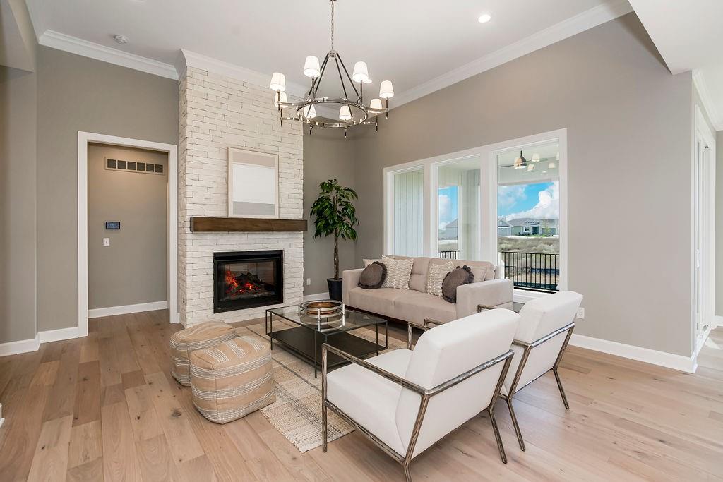 Listing Photo MLS #HMS2546856