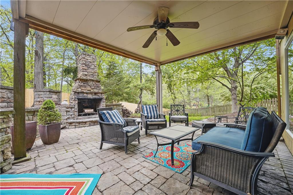 Listing Photo MLS #HMS2546998
