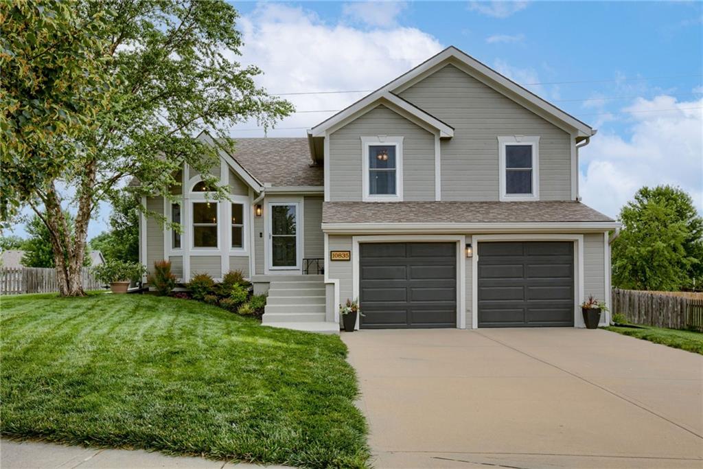 Listing Photo MLS #HMS2547627