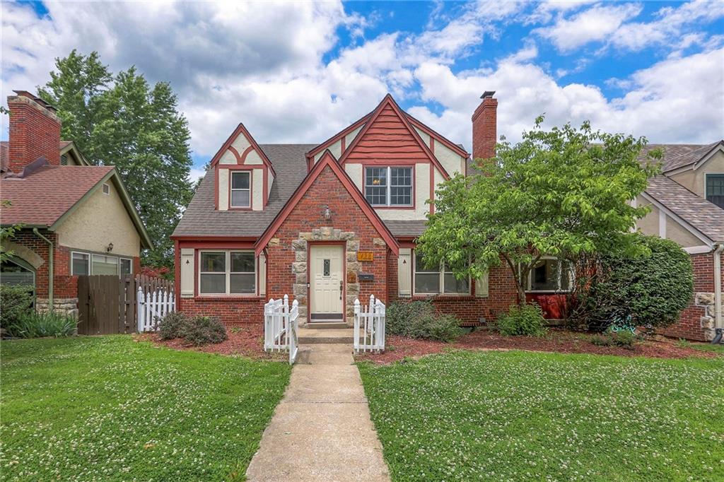 Listing Photo MLS #HMS2547754