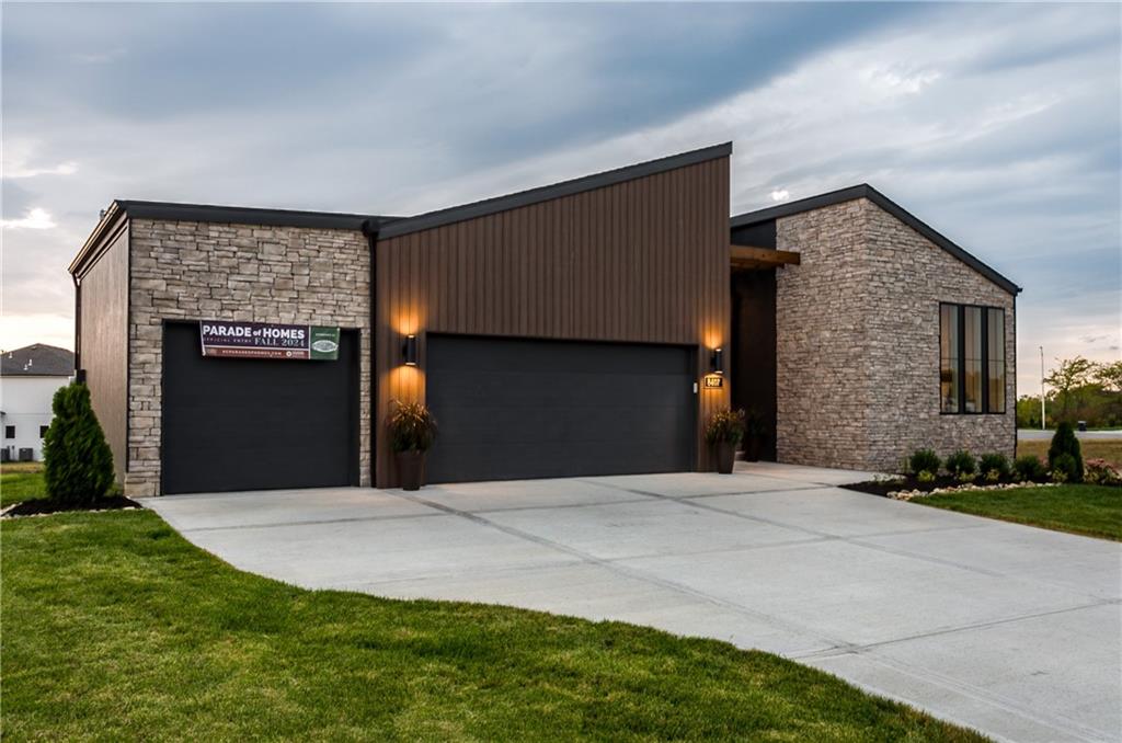 Listing Photo MLS #HMS2547925
