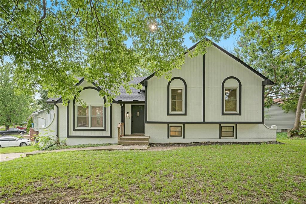 Listing Photo MLS #HMS2548758