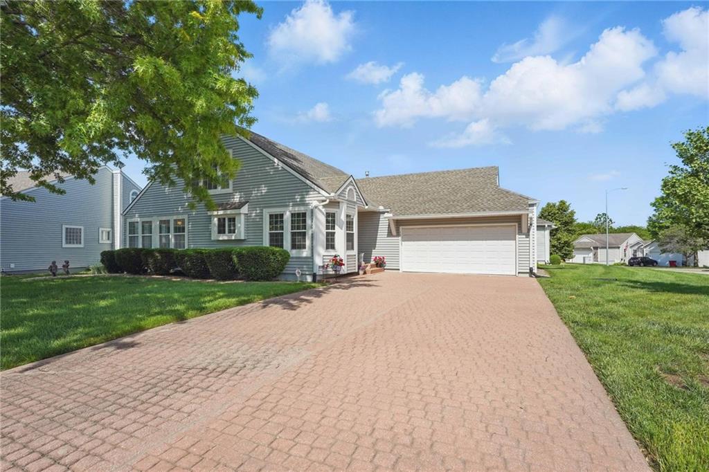 Listing Photo MLS #HMS2548778