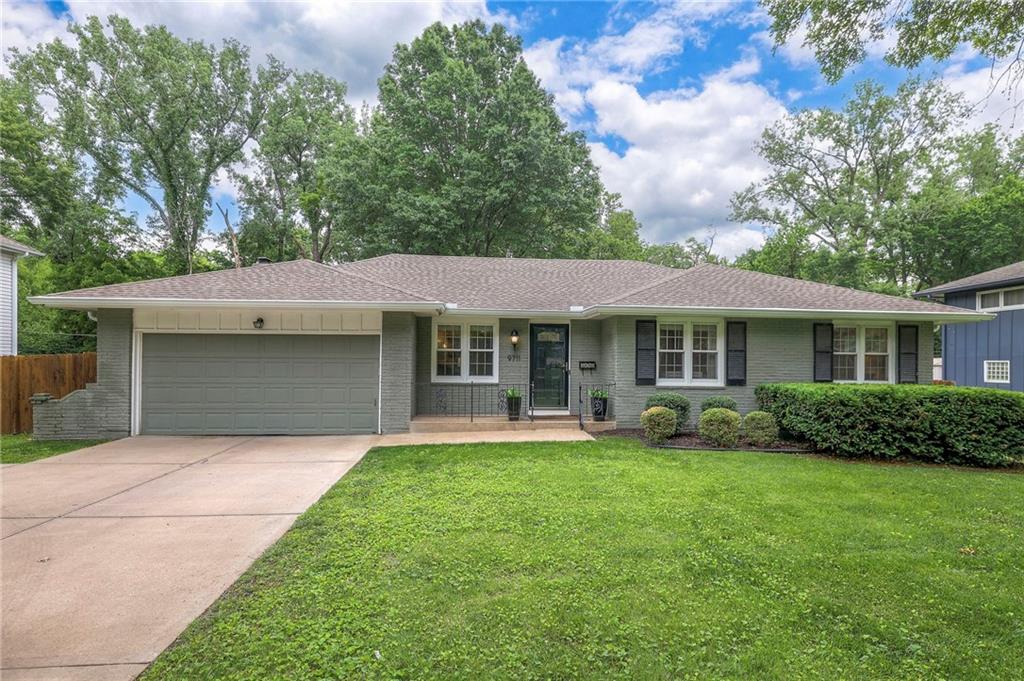Listing Photo MLS #HMS2549242