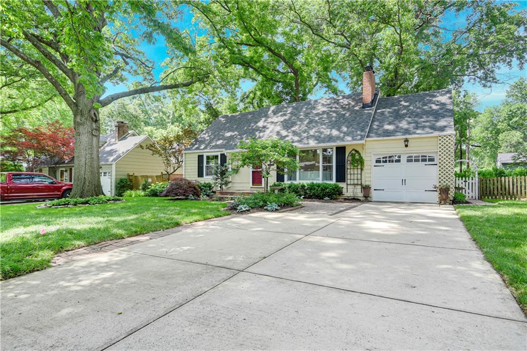 Listing Photo MLS #HMS2549439