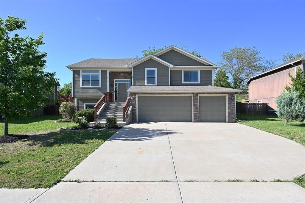 Listing Photo MLS #HMS2549508
