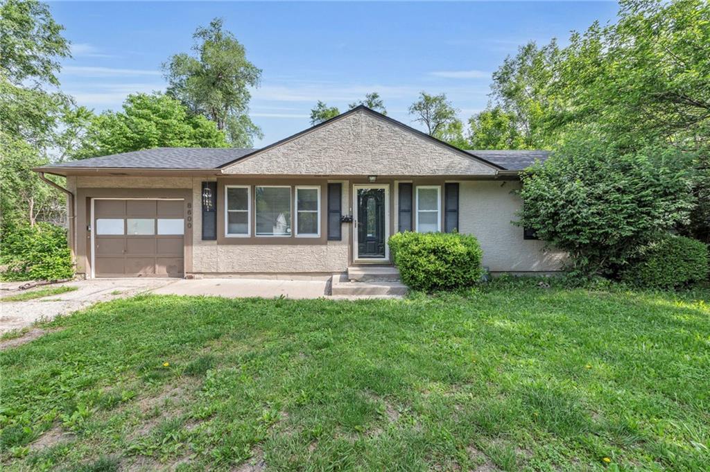 Listing Photo MLS #HMS2549801