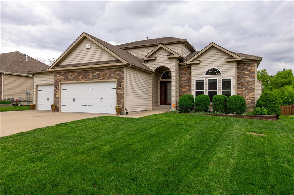 Listing Photo MLS #HMS2550043