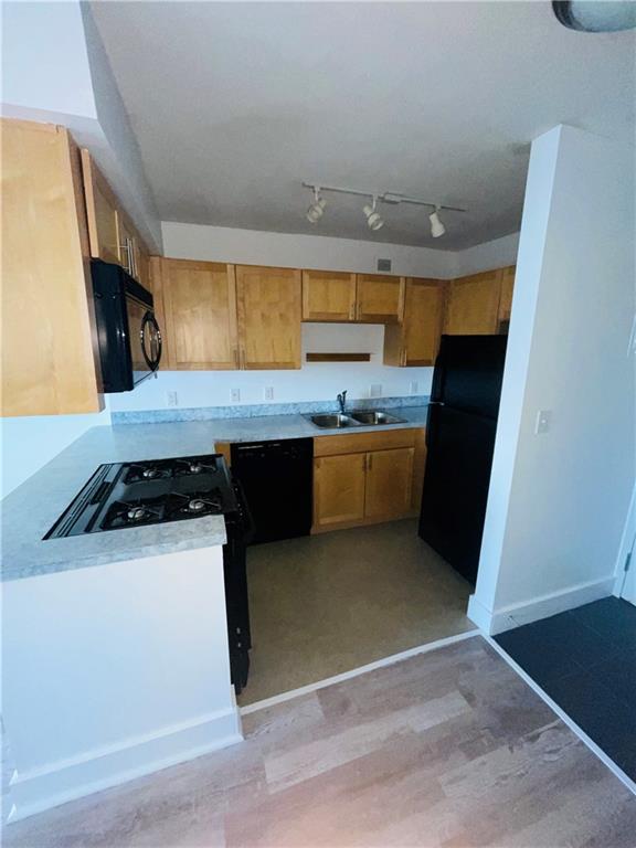 Listing Photo MLS #HMS2551024