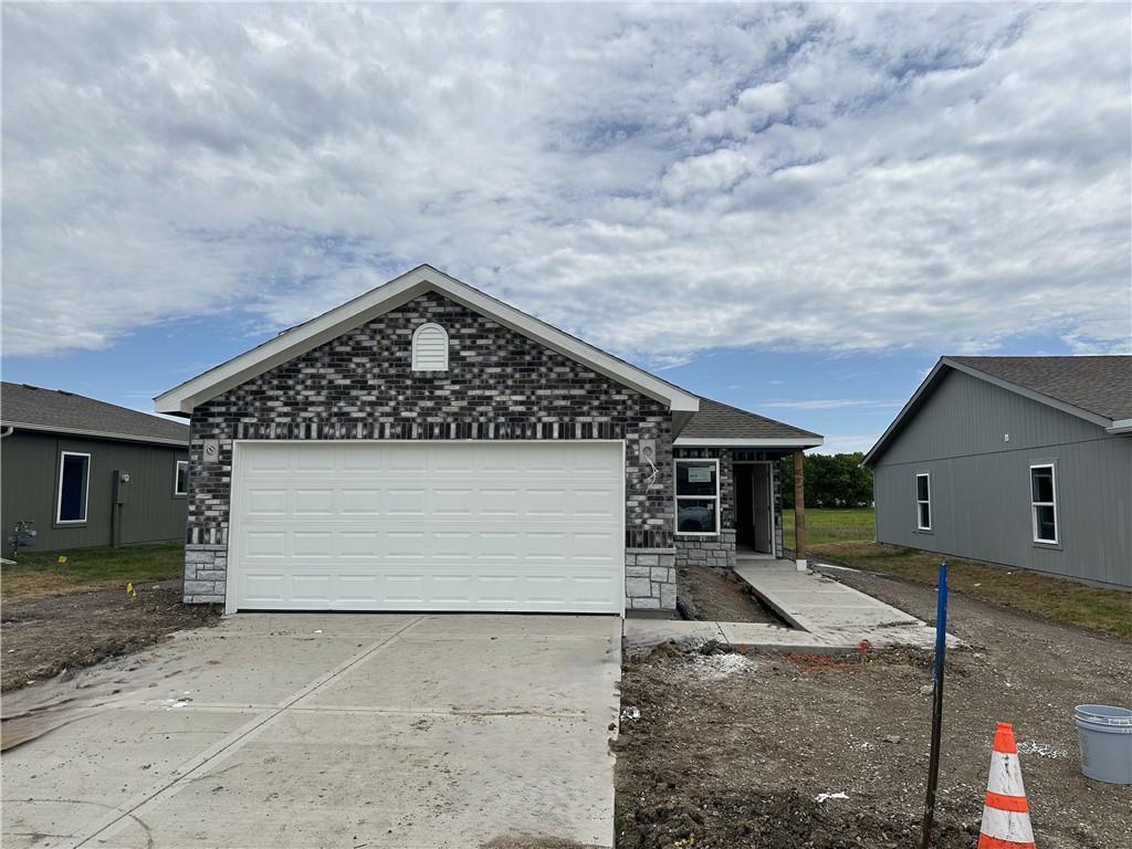 Listing Photo MLS #HMS2551285