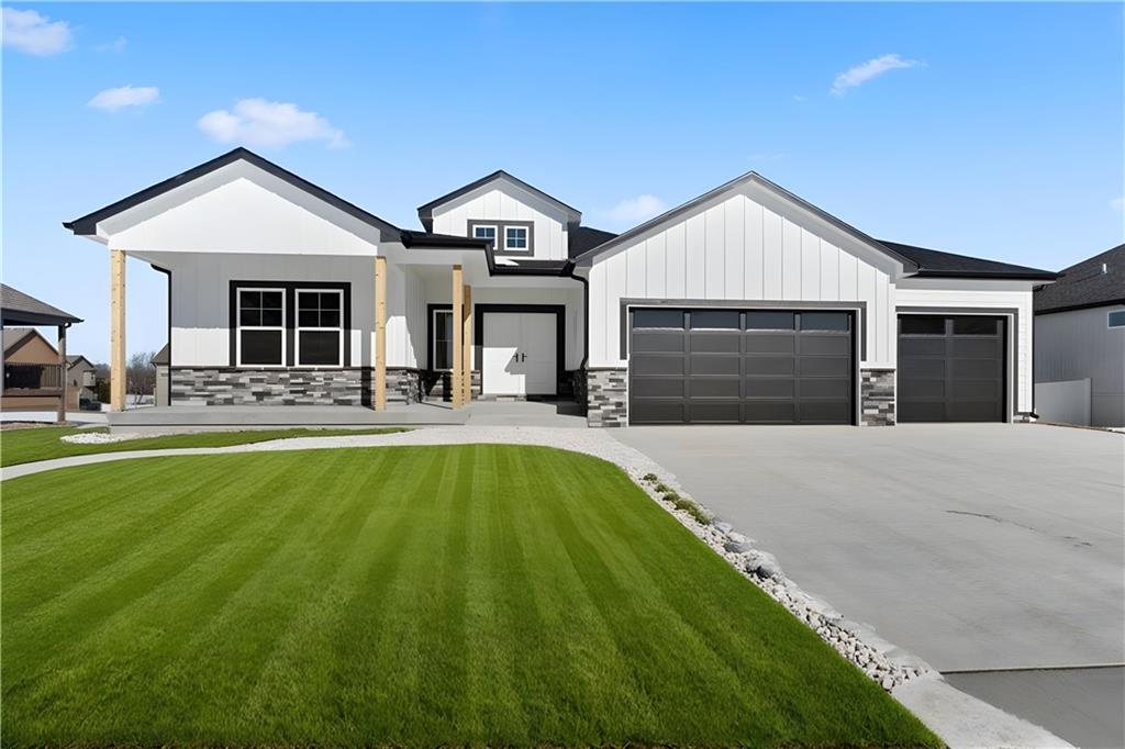 Listing Photo MLS #HMS2551325