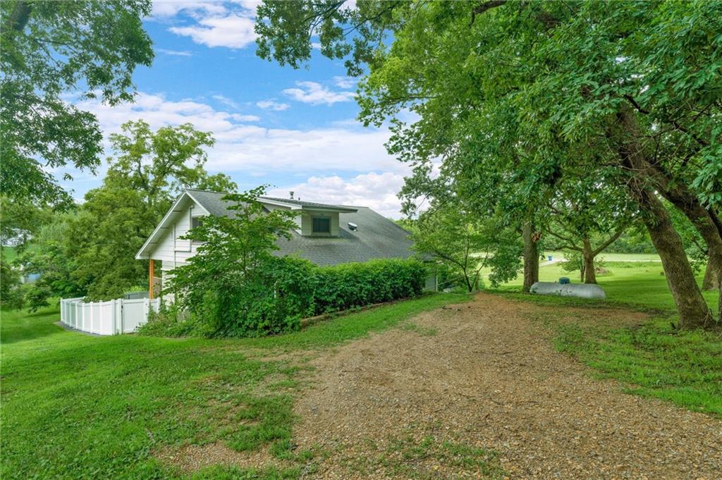 Listing Photo MLS #HMS2551566