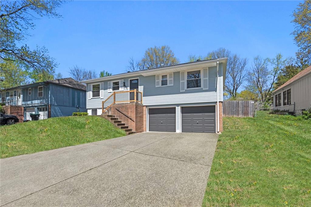 Listing Photo MLS #HMS2551999