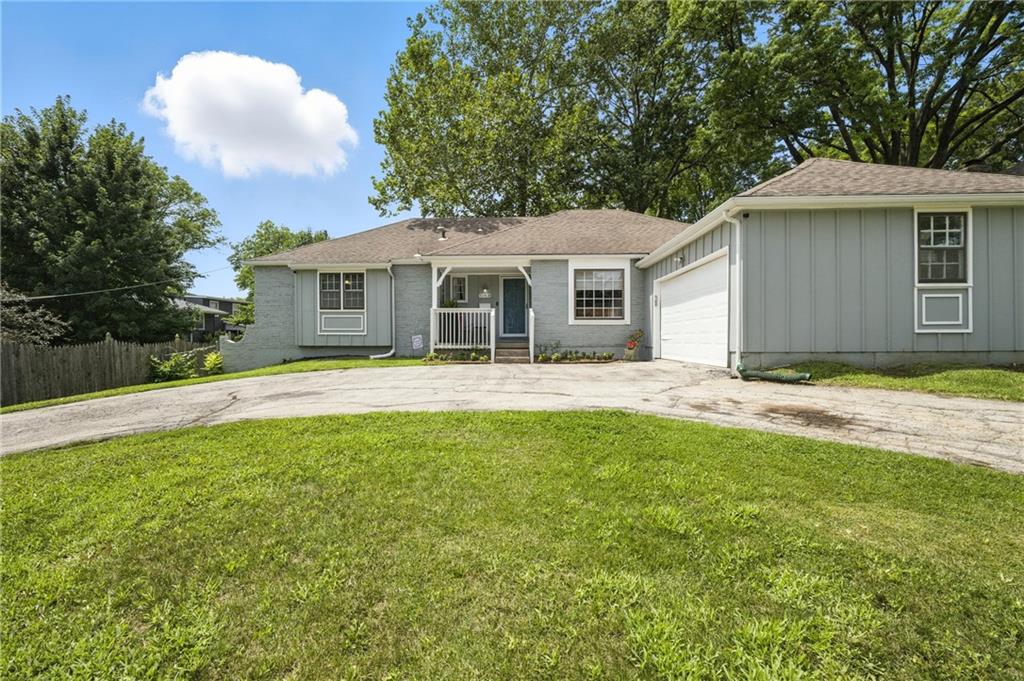 Listing Photo MLS #HMS2552336