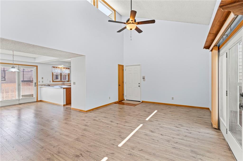 Listing Photo MLS #HMS2552480