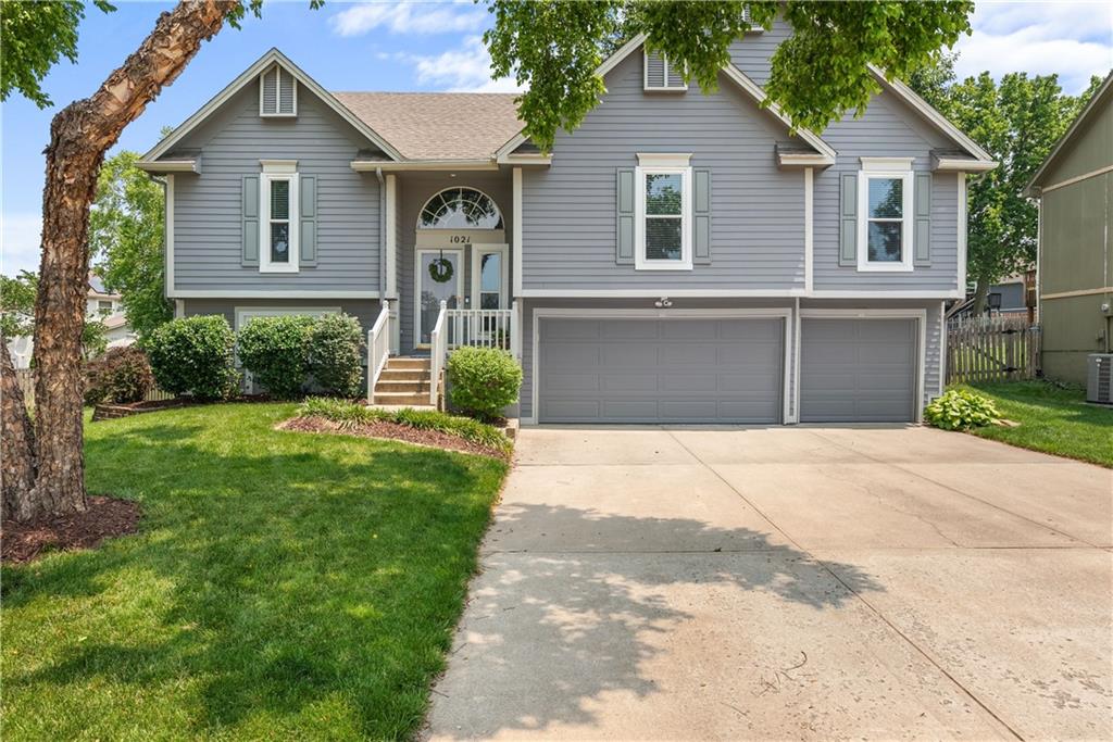 Listing Photo MLS #HMS2552496