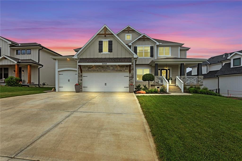 Listing Photo MLS #HMS2552552