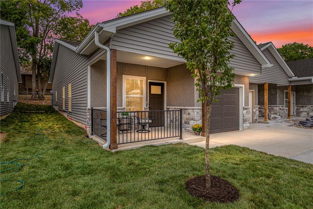 Listing Photo MLS #HMS2552648