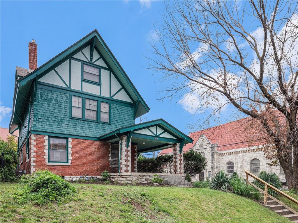 Listing Photo MLS #HMS2552889