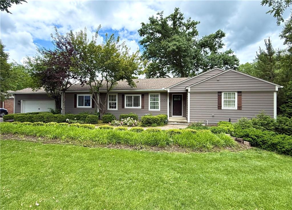 Listing Photo MLS #HMS2552939