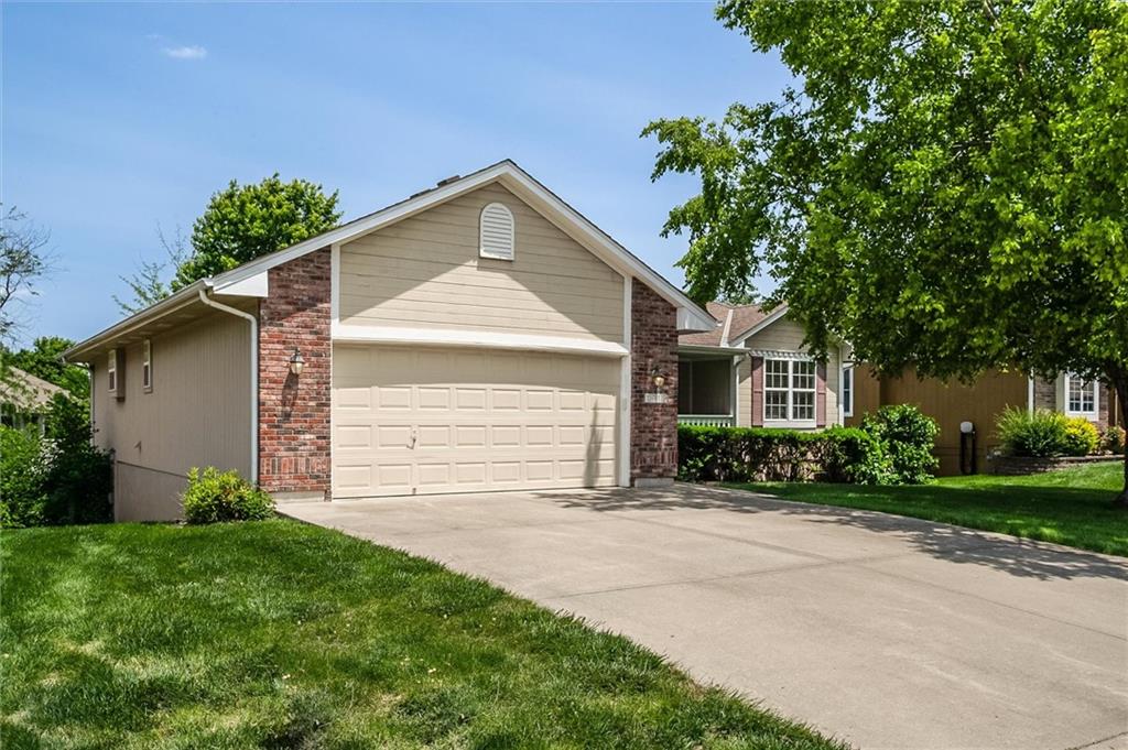 Listing Photo MLS #HMS2553081