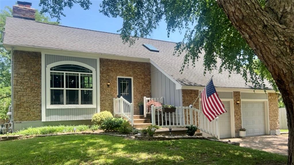 Listing Photo MLS #HMS2553193