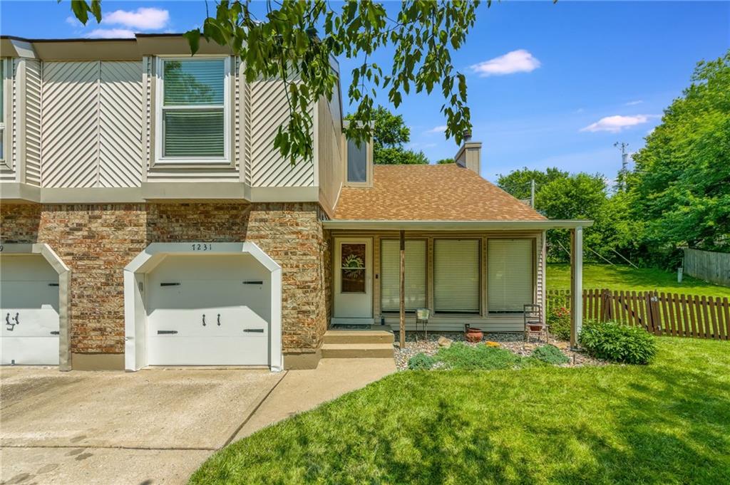 Listing Photo MLS #HMS2553427