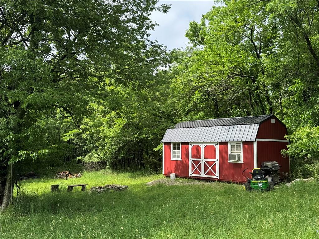 Listing Photo MLS #HMS2553590