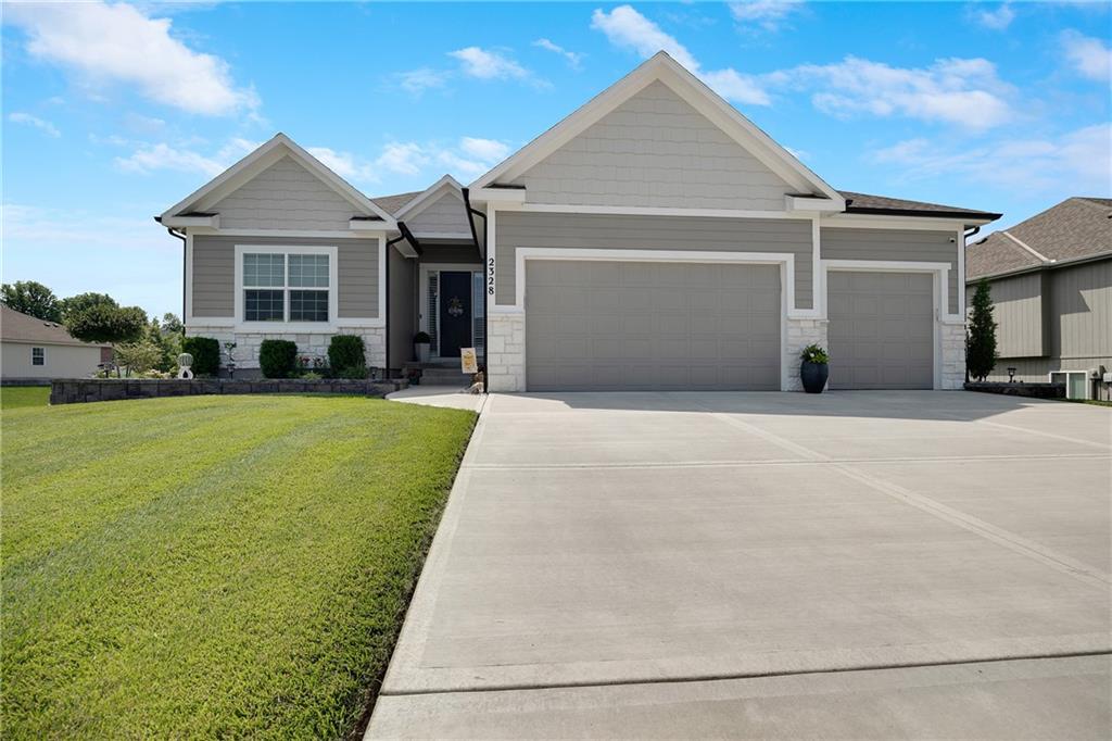 Listing Photo MLS #HMS2553699