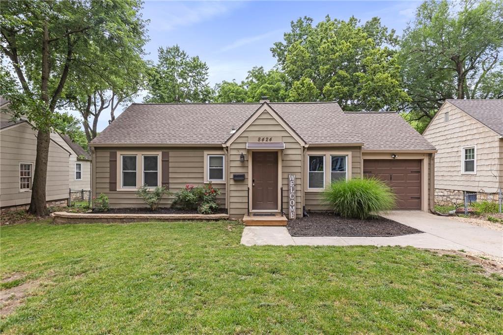 Listing Photo MLS #HMS2553777