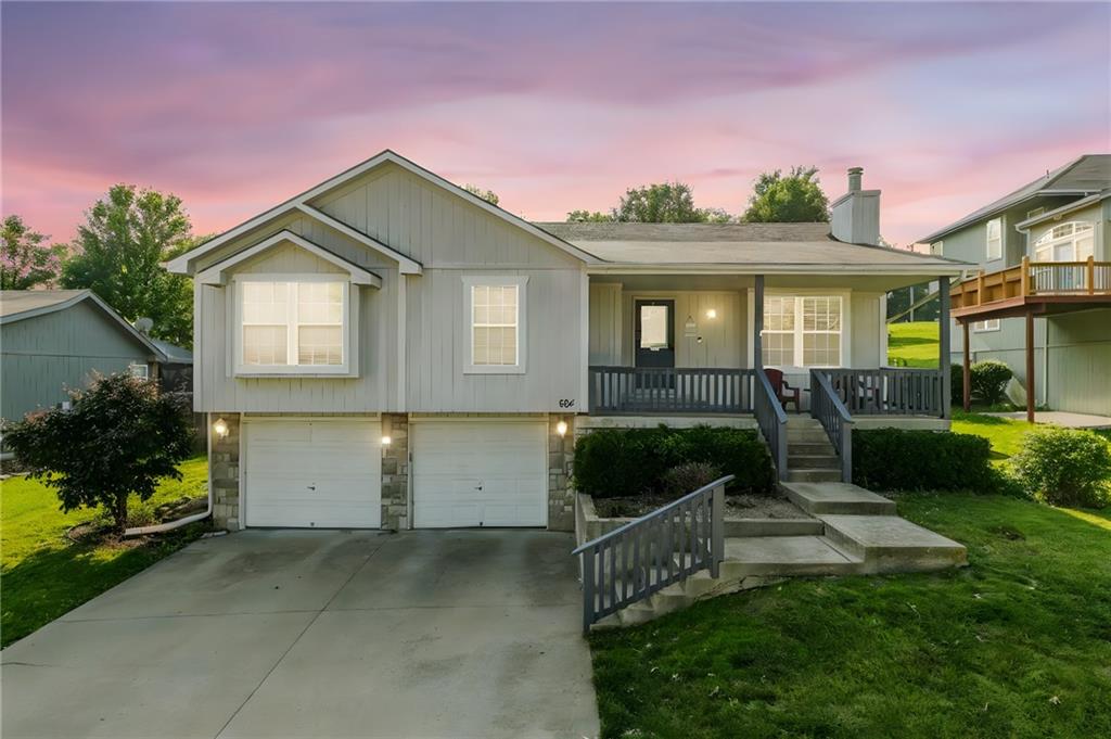 Listing Photo MLS #HMS2553802