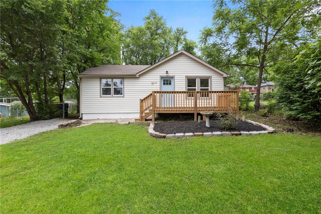 Listing Photo MLS #HMS2553808