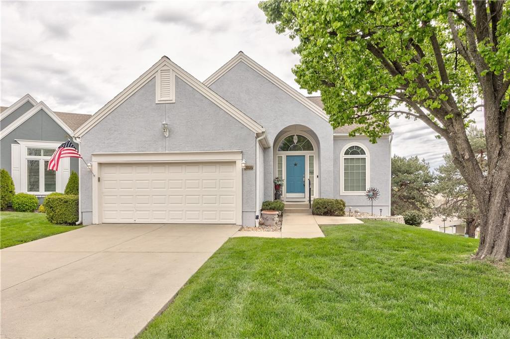Listing Photo MLS #HMS2553940