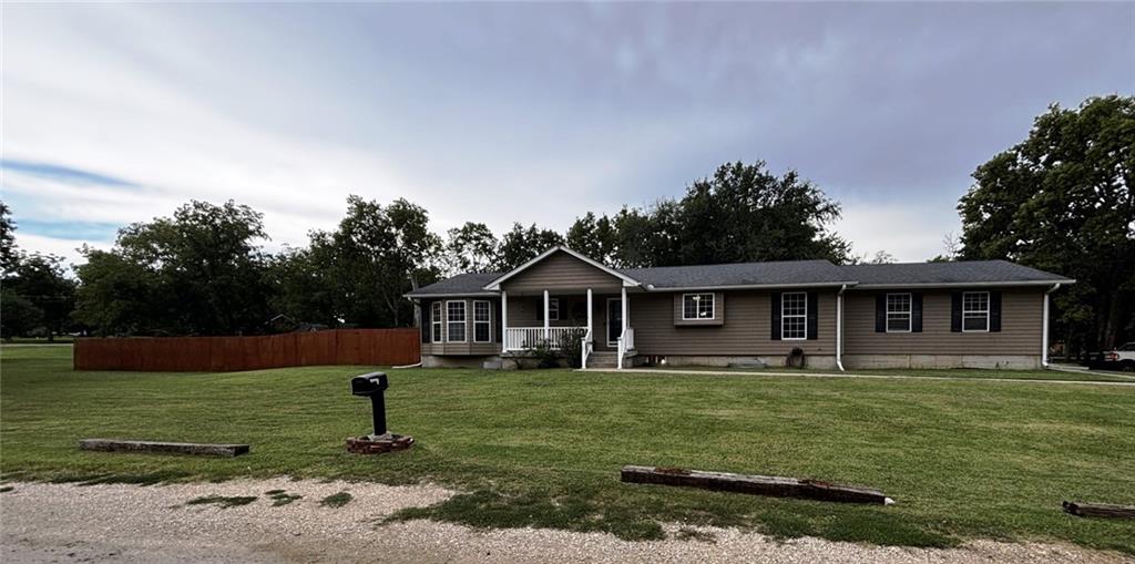 Listing Photo MLS #HMS2555073